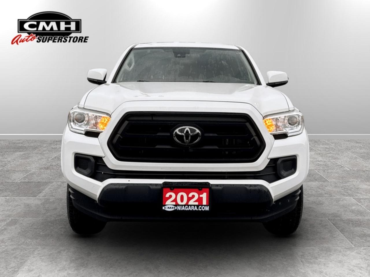2021 Toyota Tacoma SR  **VERY LOW KMS - CLEAN CARFAX** Photo