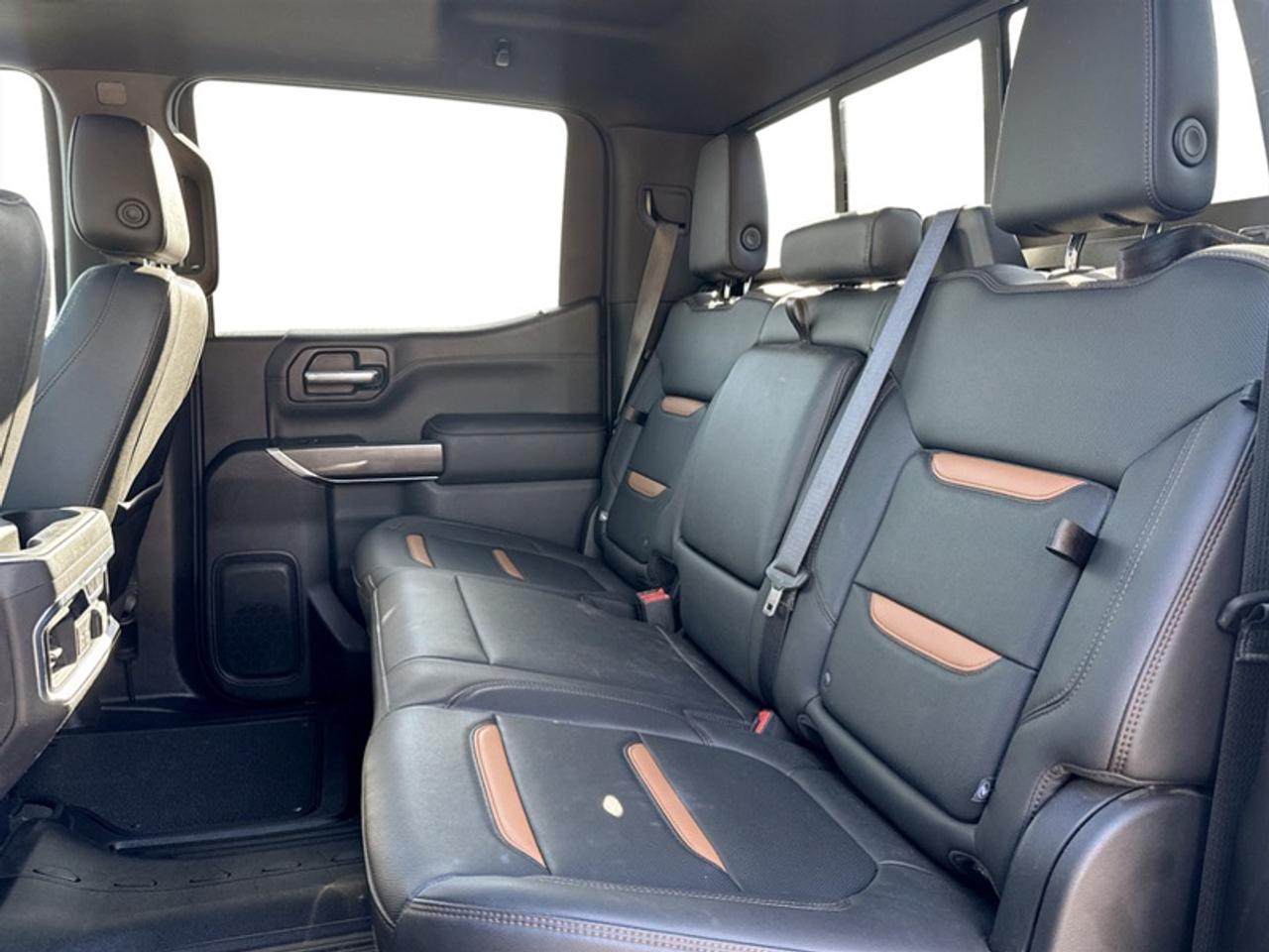 2021 GMC Sierra 1500 AT4 Premium Package  *CLEAN CARFAX* Photo