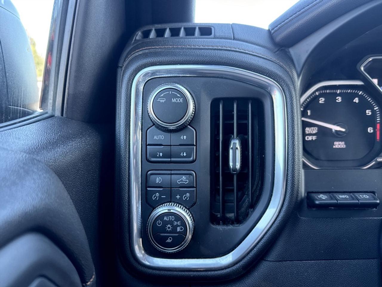 2021 GMC Sierra 1500 AT4 Premium Package  *CLEAN CARFAX* Photo