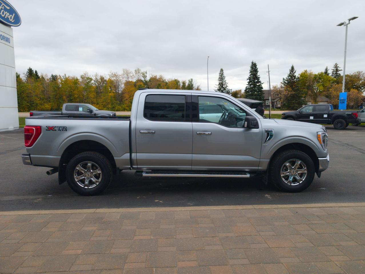 2022 Ford F-150 XLT Photo4