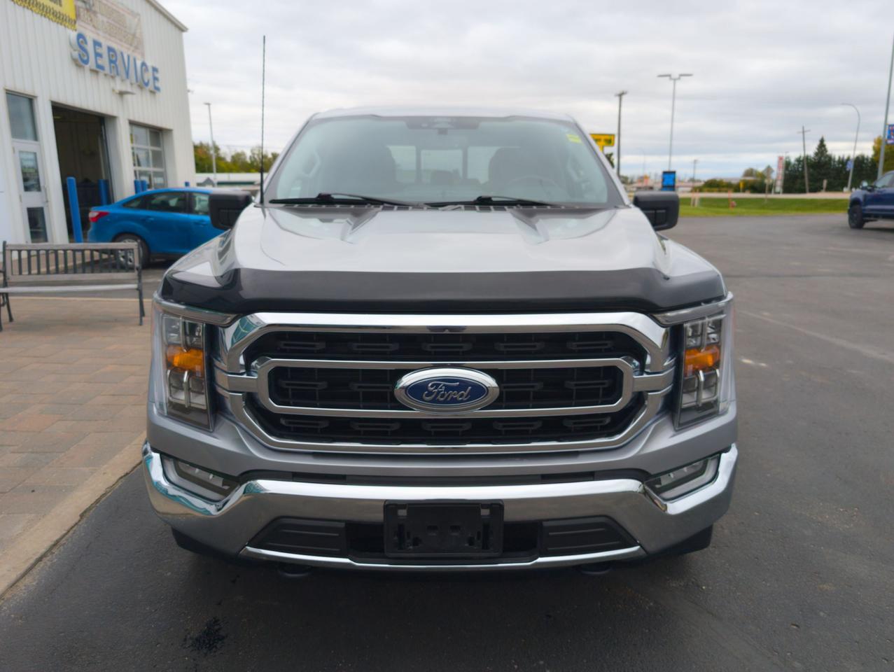 2022 Ford F-150 XLT Photo2