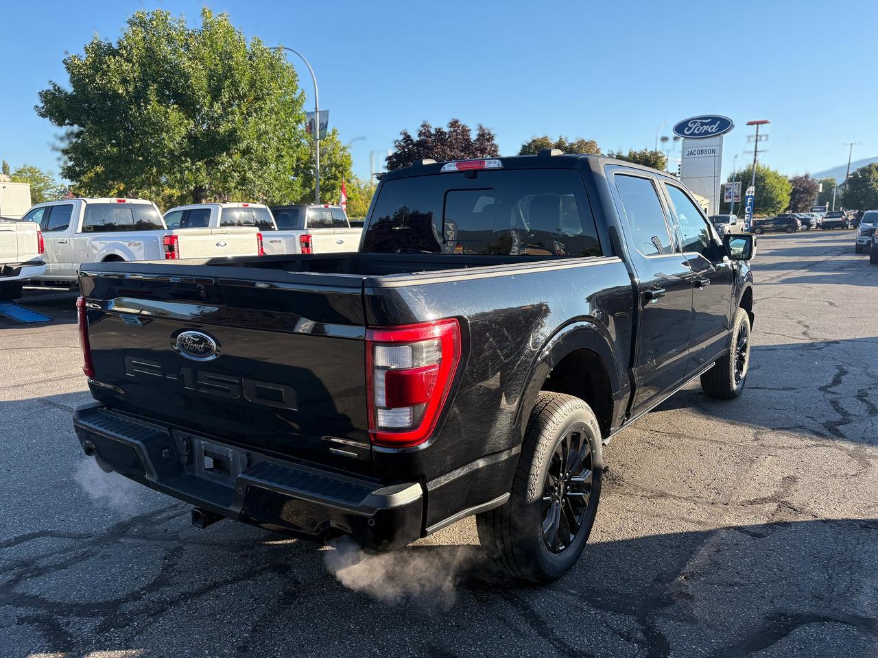 2023 Ford F-150 Lariat Photo4