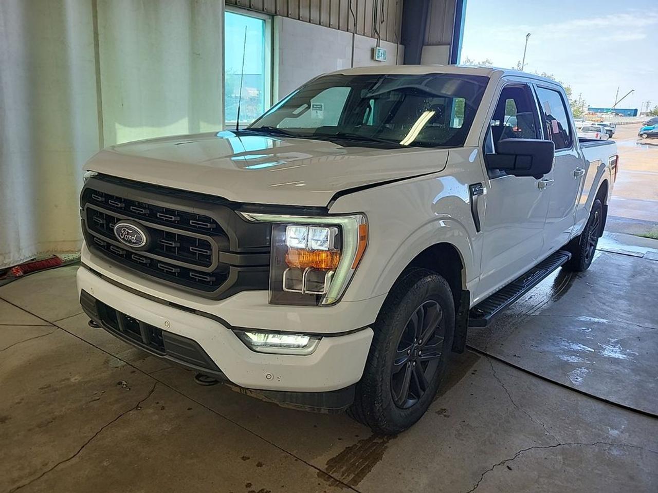 2022 Ford F-150 XLT Photo0