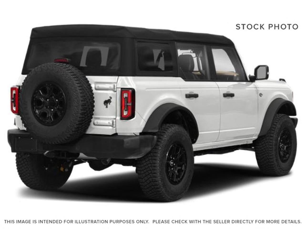 2022 Ford Bronco WildTrak Photo2