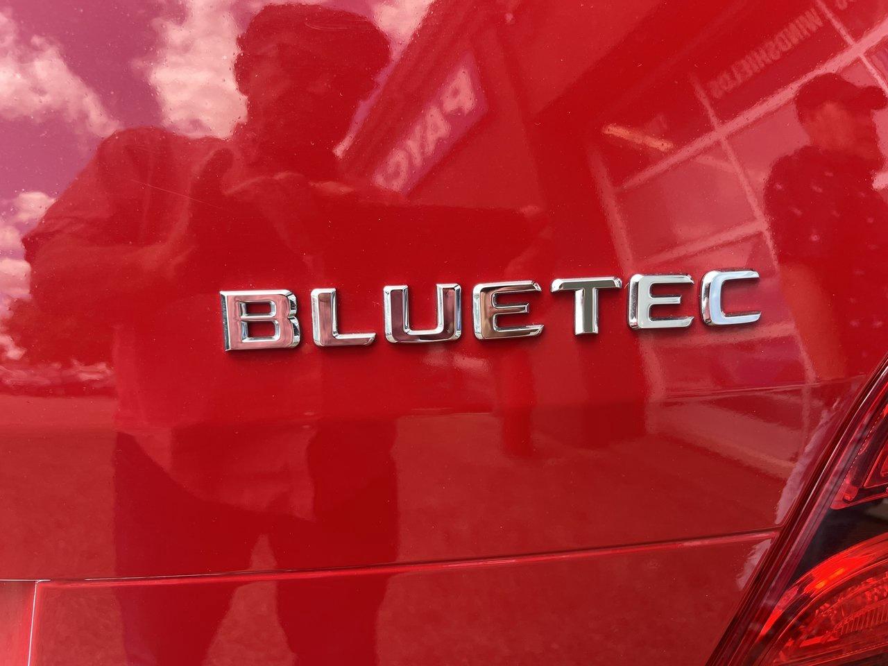 2013 Mercedes-Benz GLK-Class GLK 250 BlueTEC Photo