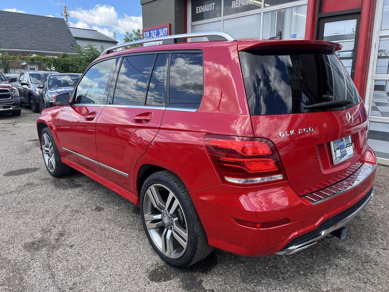 2013 Mercedes-Benz GLK-Class GLK 250 BlueTEC Photo