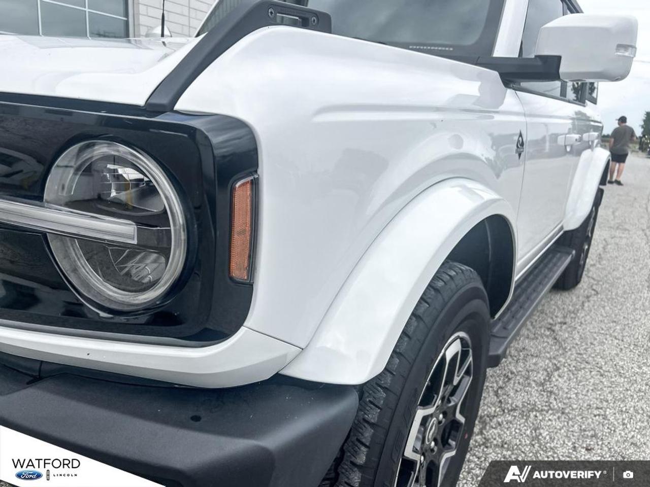 2024 Ford Bronco OUTER BANKS 4 DOOR 4X4 Photo