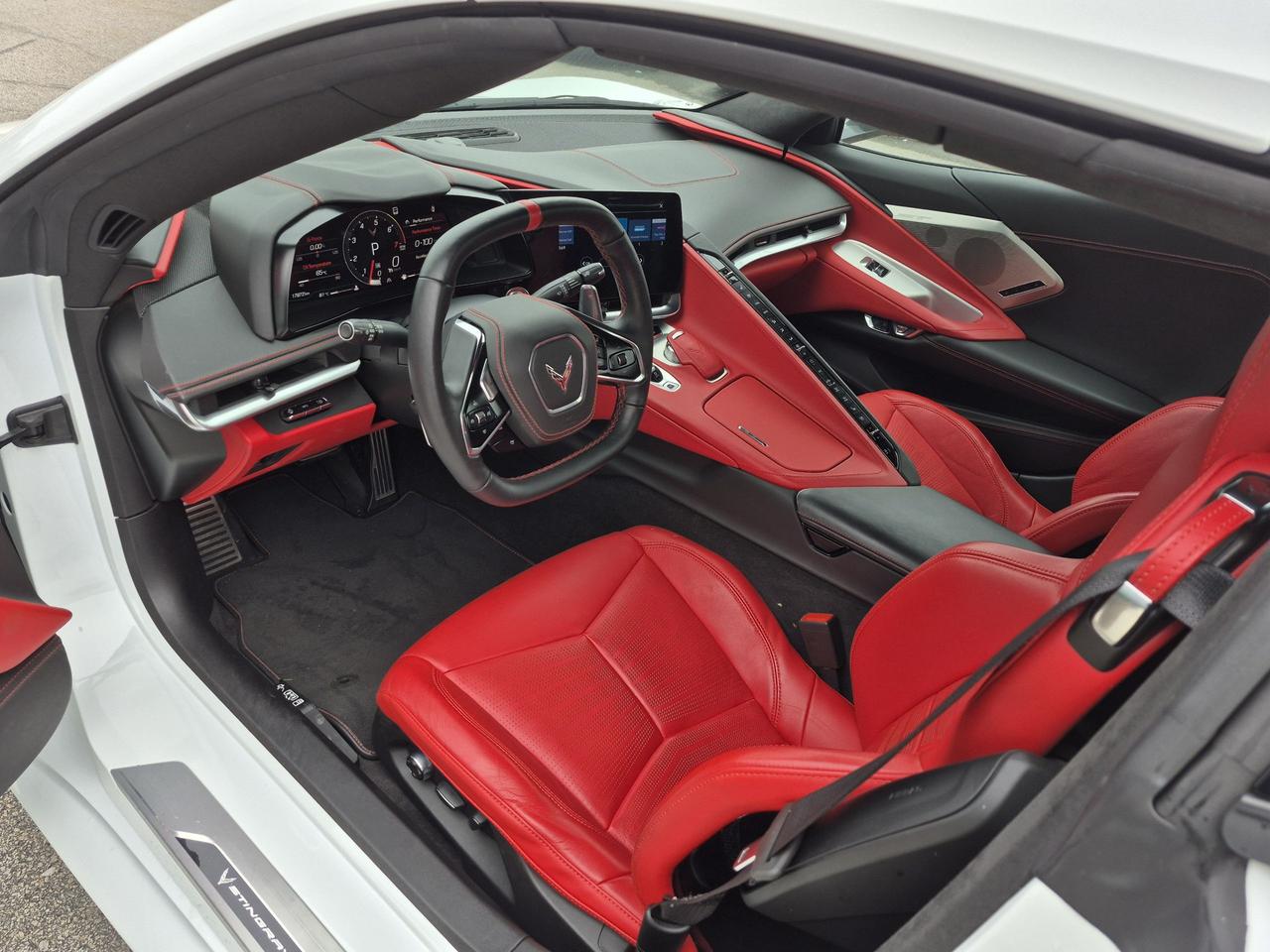 2022 Chevrolet Corvette StingRay 3LT CONVERTIBLE 6.2L V8 Photo