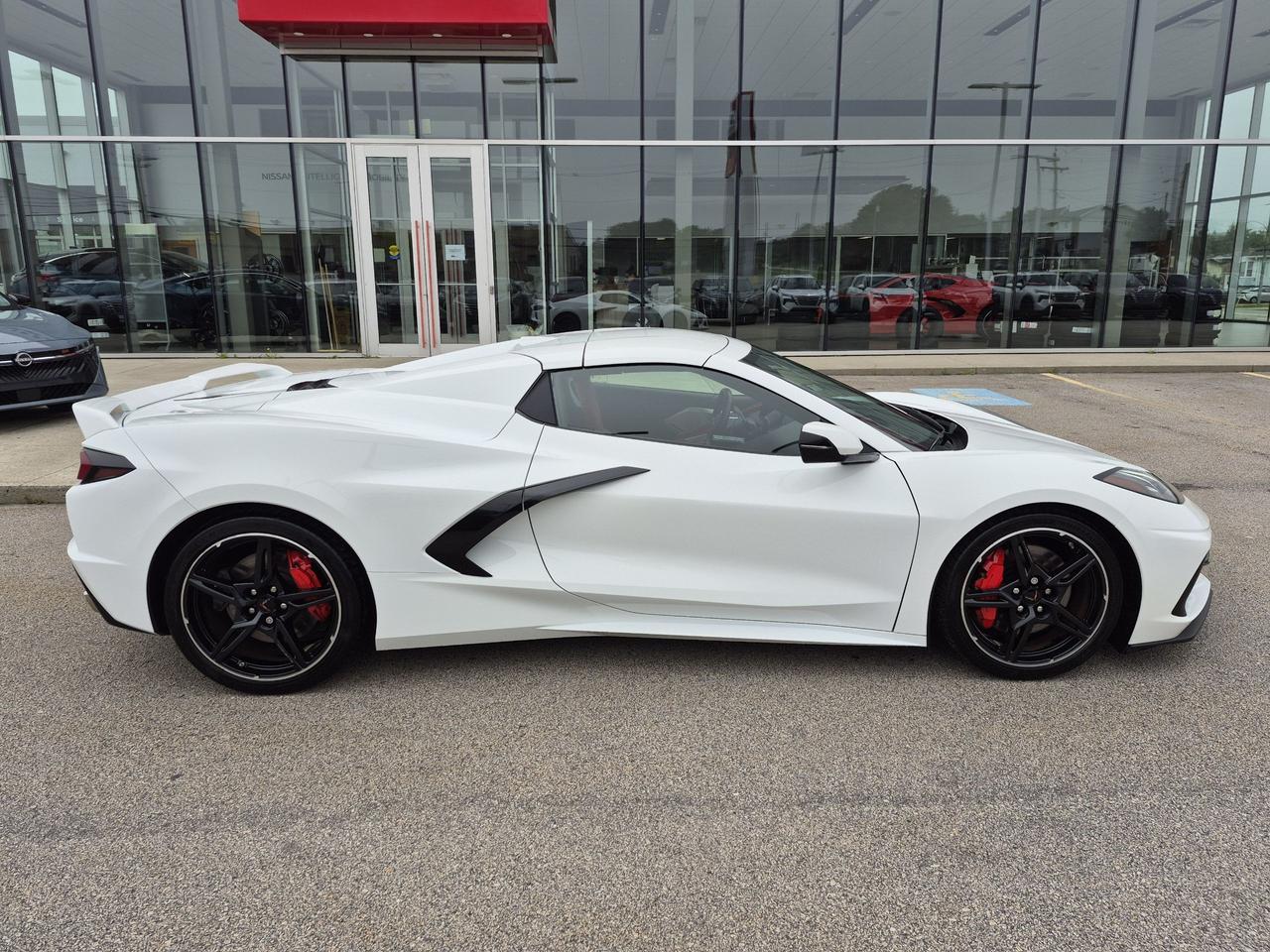 2022 Chevrolet Corvette StingRay 3LT CONVERTIBLE 6.2L V8 Photo