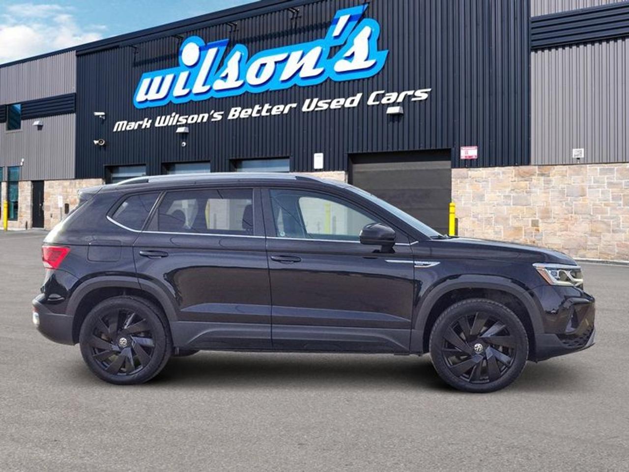 2023 Volkswagen Taos Highline AWD | Leather | Sunroof | Nav | Cooled + Heated Seats | Beats Audio | Power Seat and More ! Photo