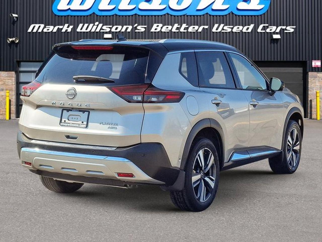 2023 Nissan Rogue Platinum AWD | Leather | Sunroof | Nav | HUD | 360 Camera | Bose | 19" Wheels | and More ! Photo