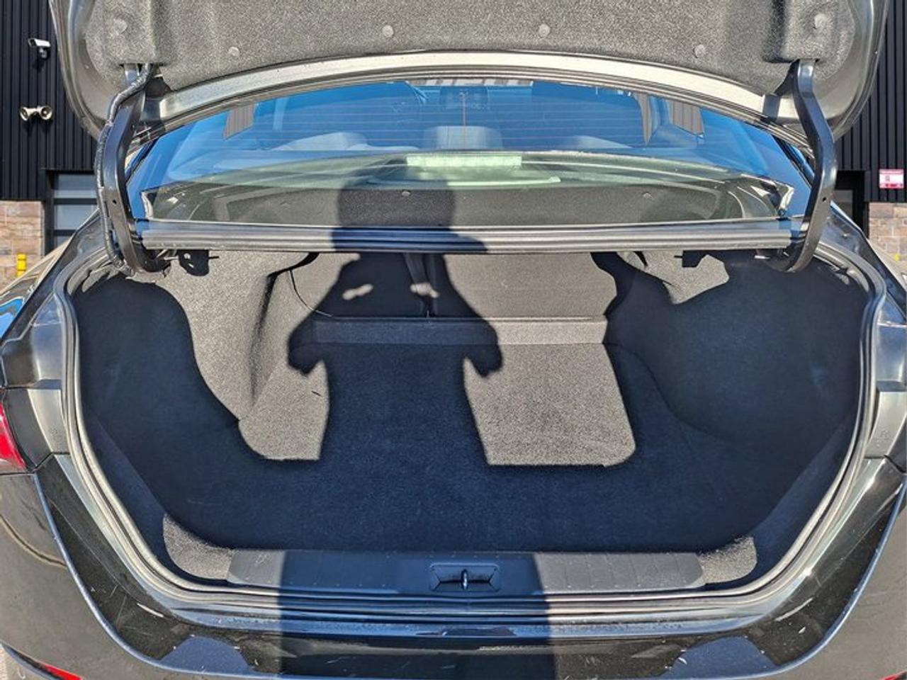 2024 Nissan Sentra SV | Sunroof | Heated Seats | Remote Start | Adaptive Cruise | Keyless Entry | Blind Spot and More ! Photo