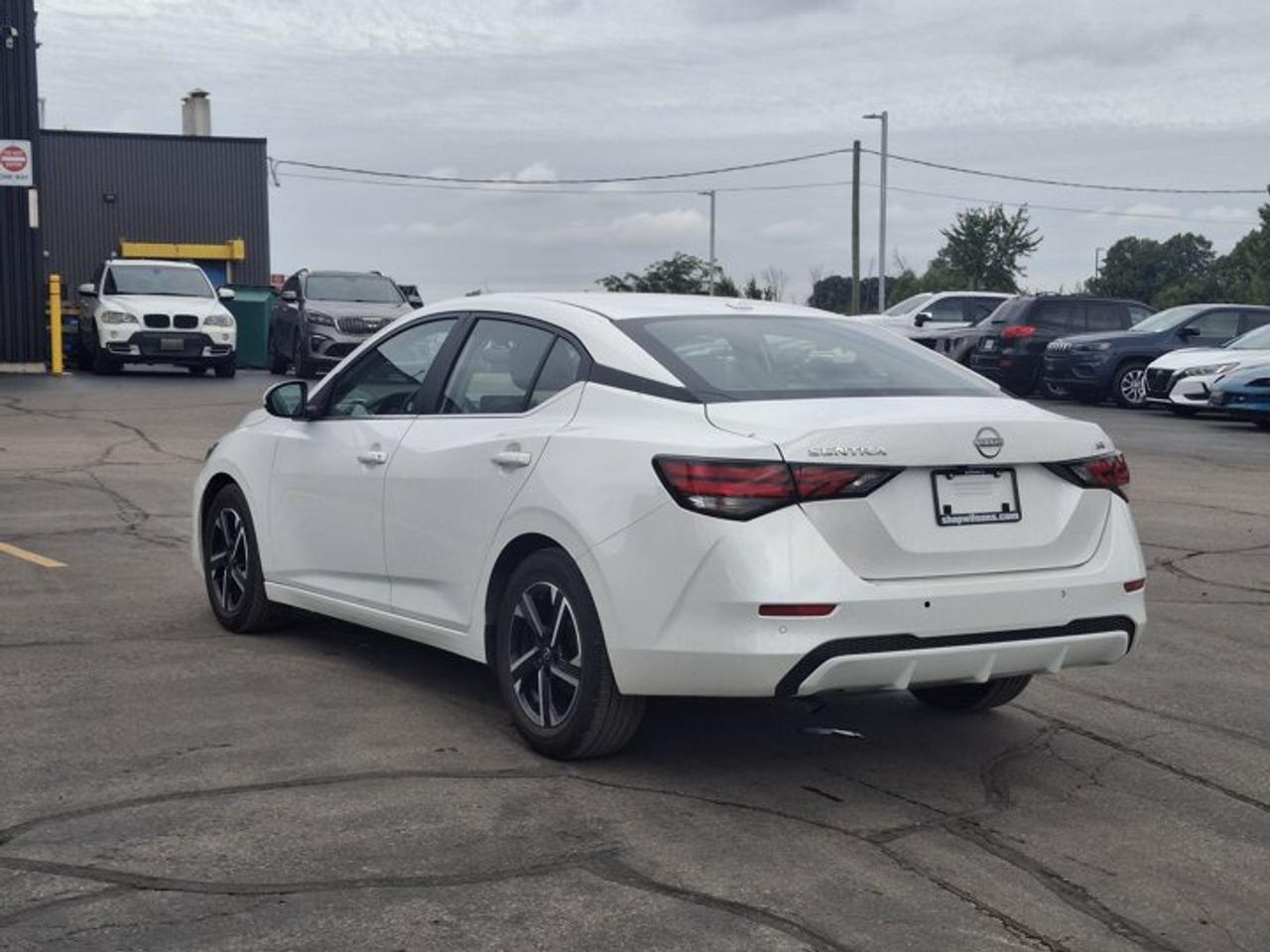 2024 Nissan Sentra SV | Sunroof | Heated Seats | Remote Start | Adaptive Cruise | Keyless Entry | Blind Spot and More ! Photo