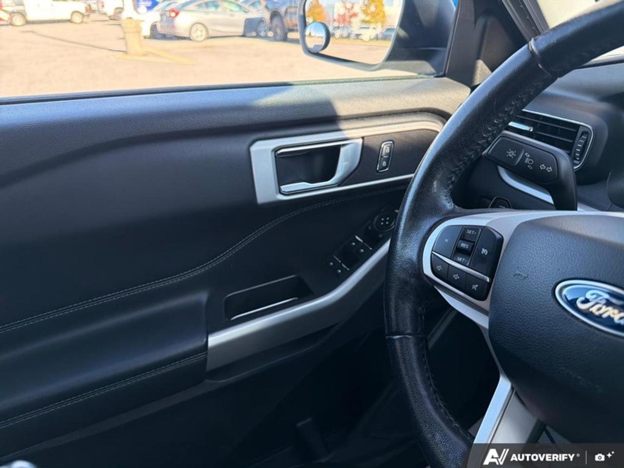 2021 Ford Explorer XLT  -  Apple CarPlay -  Android Auto Photo