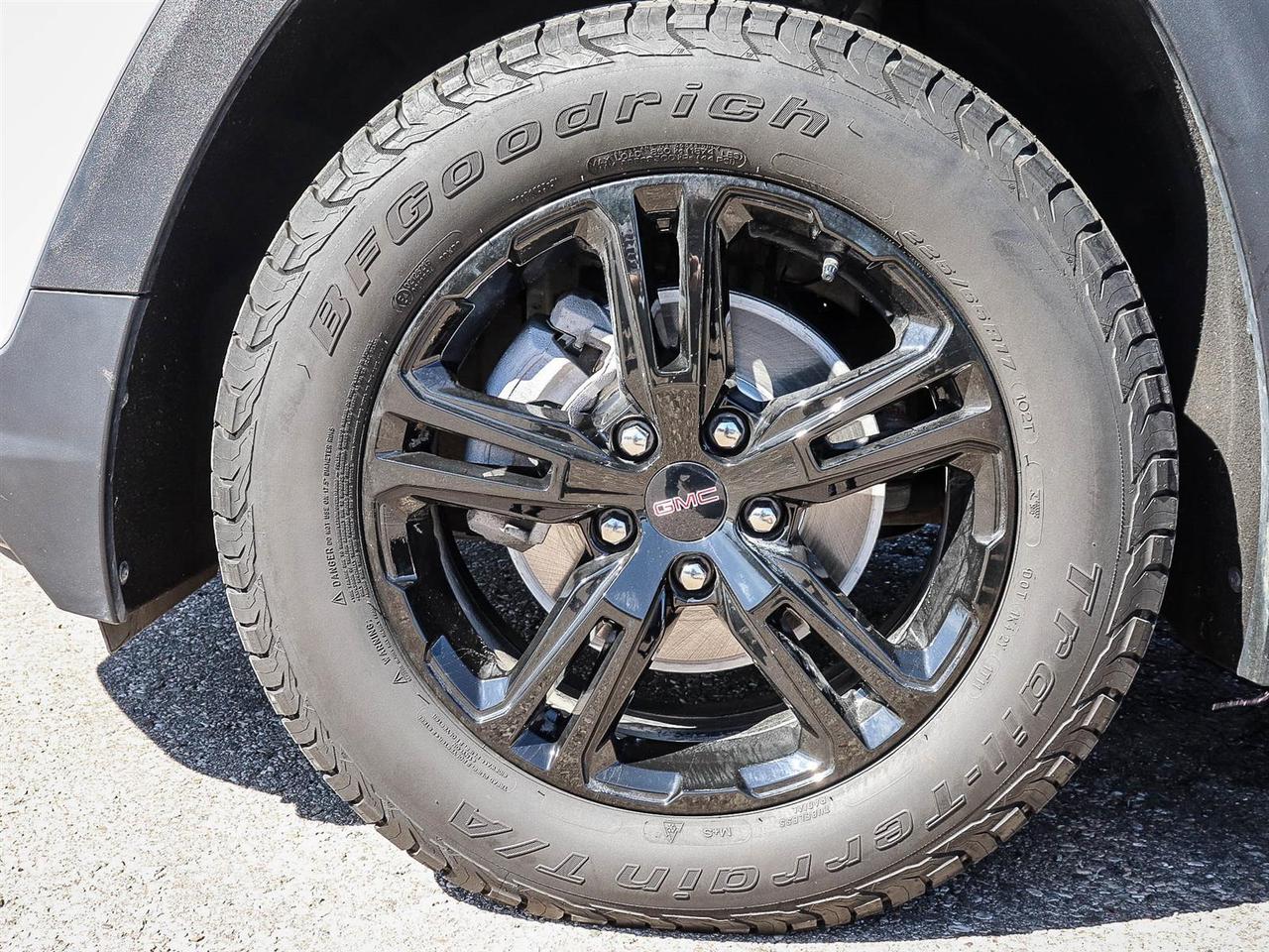 2024 GMC Terrain AT4 Photo