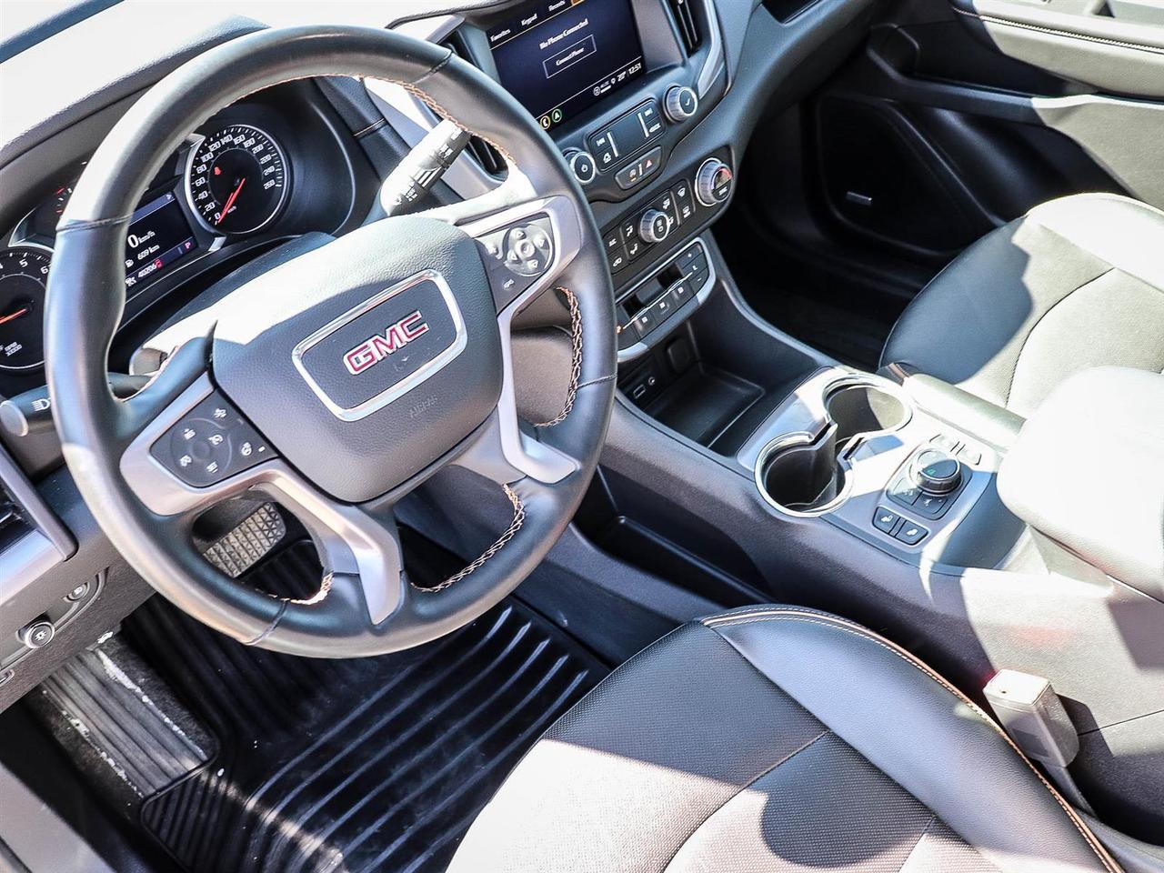 2024 GMC Terrain AT4 Photo