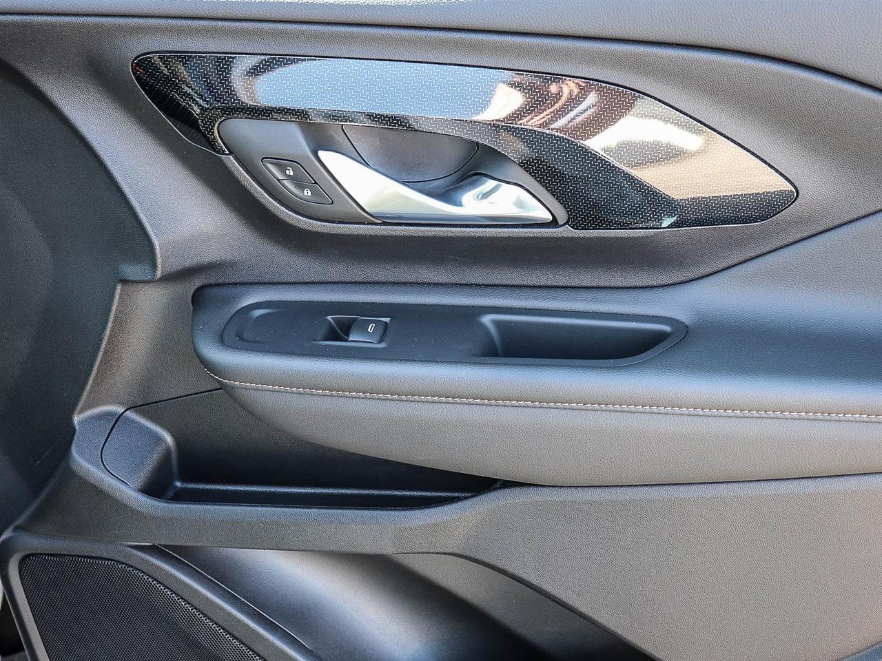 2024 GMC Terrain AT4 Photo