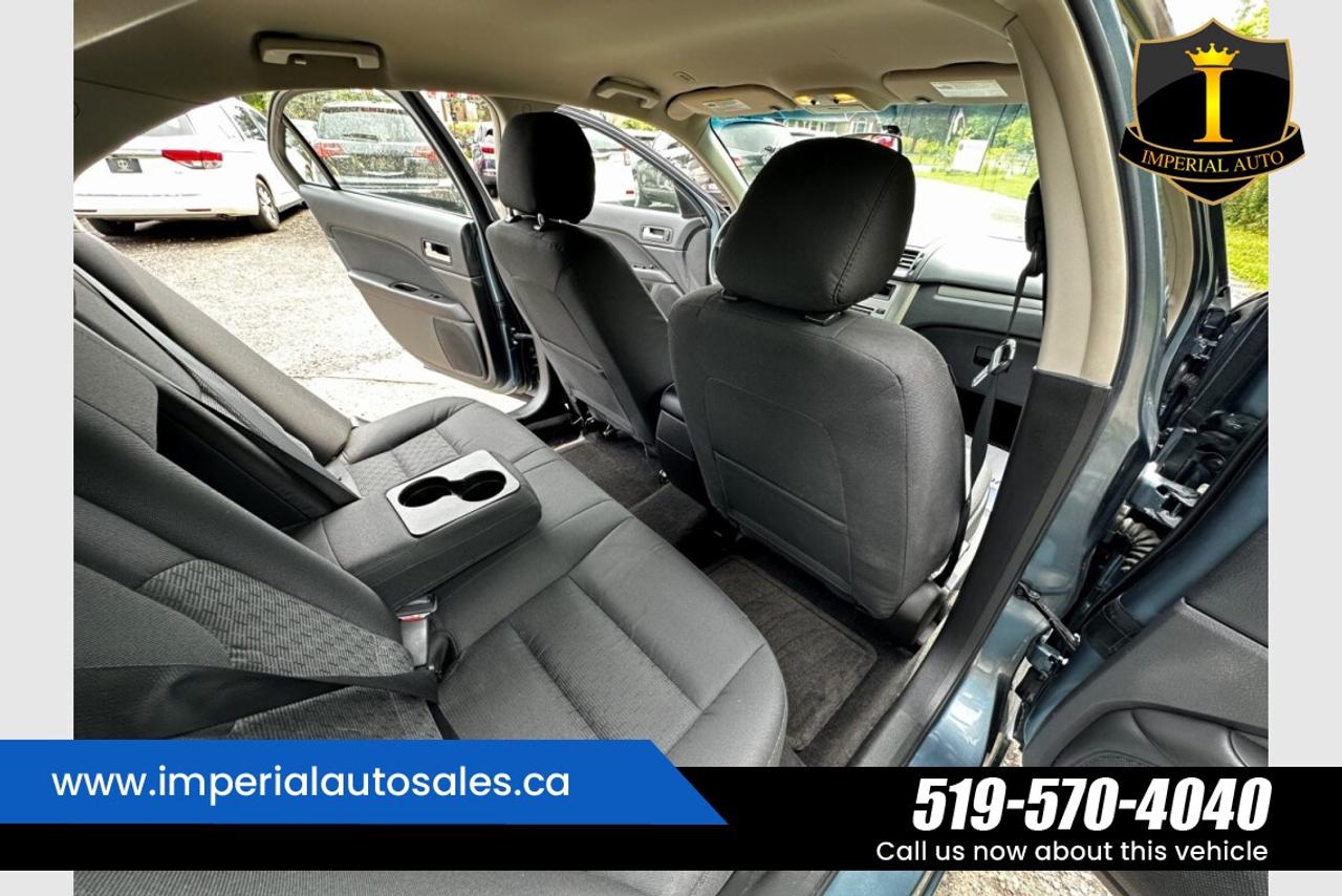 2012 Ford Fusion SE Photo