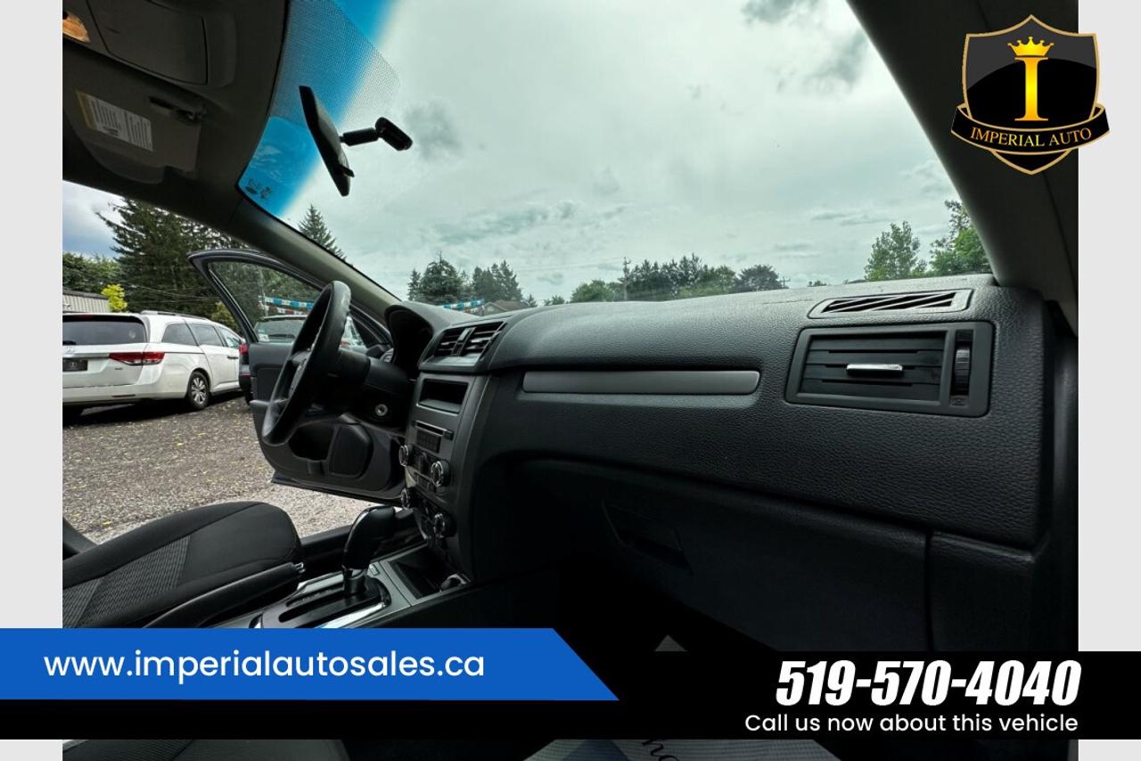 2012 Ford Fusion SE Photo