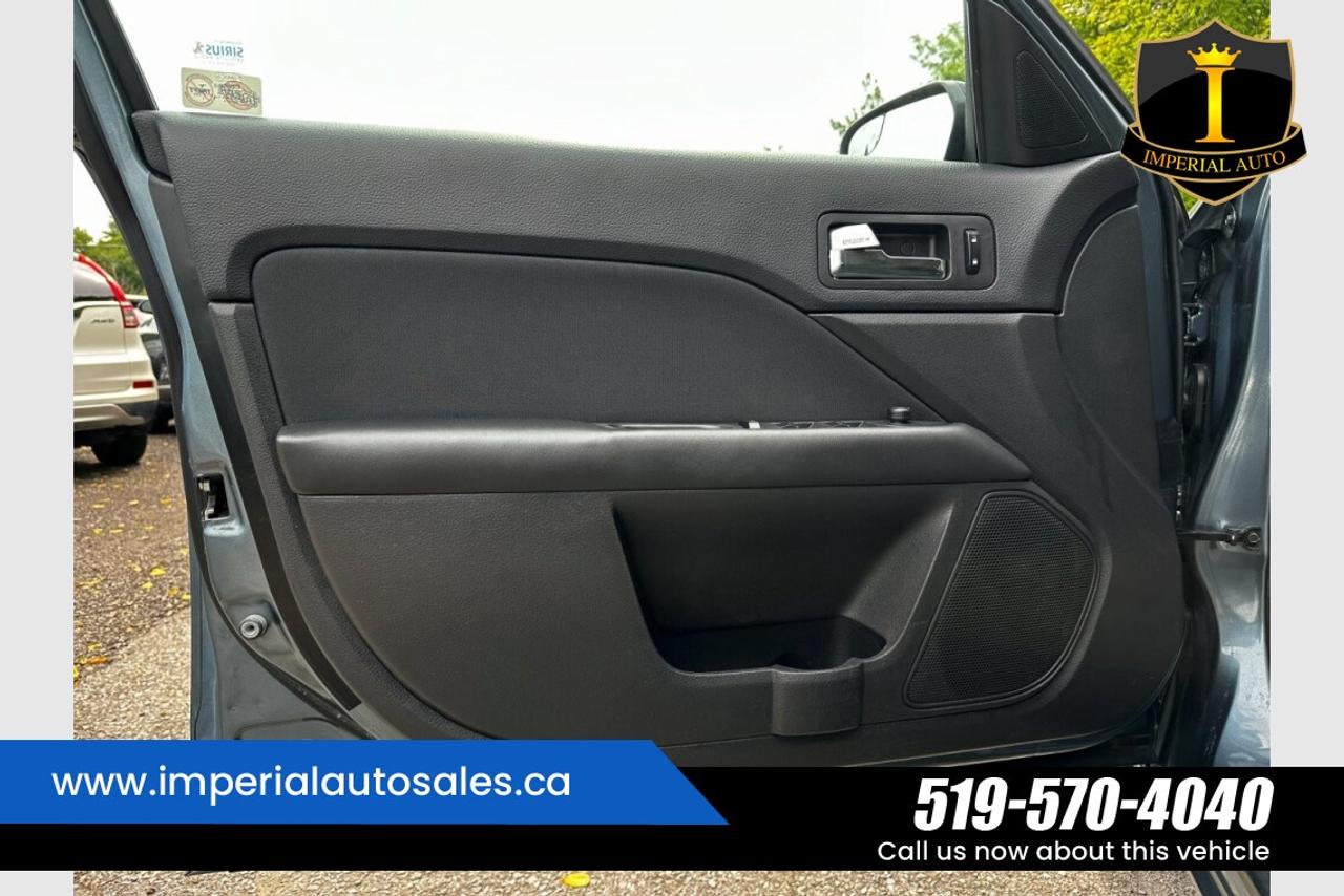 2012 Ford Fusion SE Photo