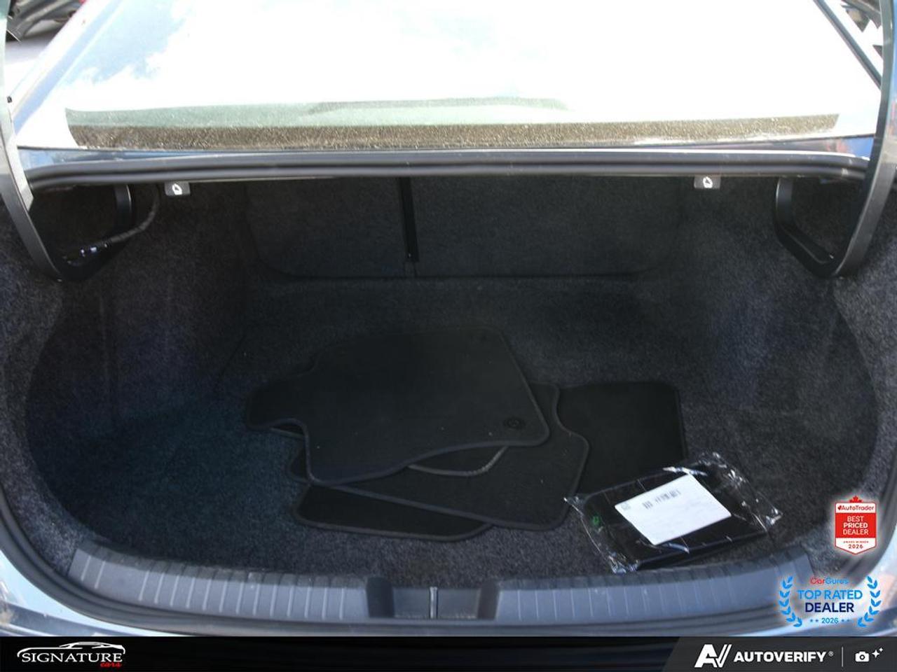 2025 Volkswagen Jetta Comfortline Sport Pkg No Accident Sunroof Leather Photo