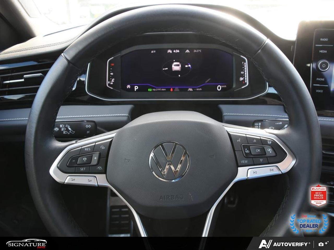 2025 Volkswagen Jetta Comfortline Sport Pkg No Accident Sunroof Leather Photo