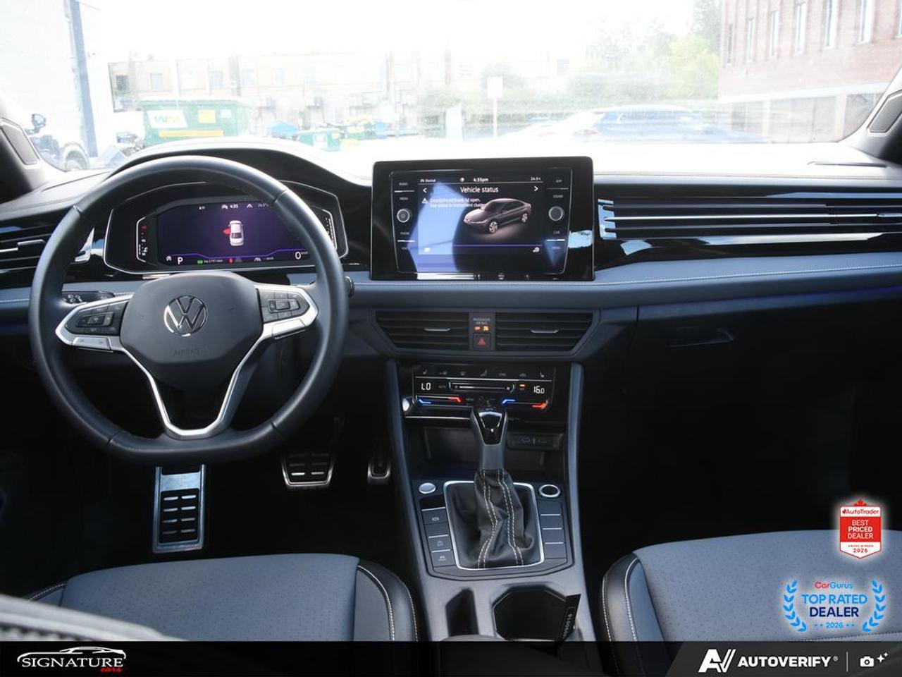2025 Volkswagen Jetta Comfortline Sport Pkg No Accident Sunroof Leather Photo