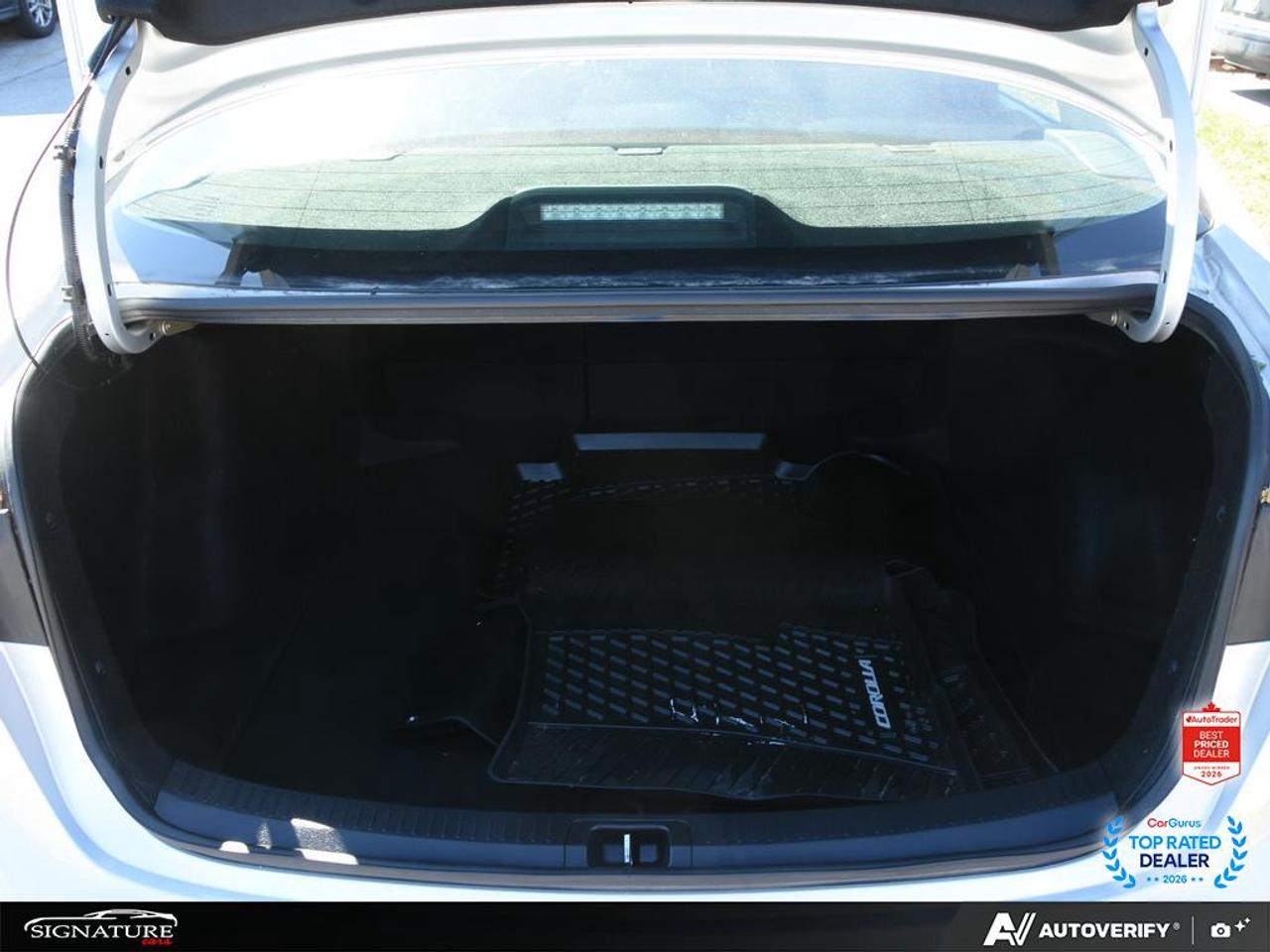 2022 Toyota Corolla LE Upgrade No Accident Sunroof Carplay BSM Photo