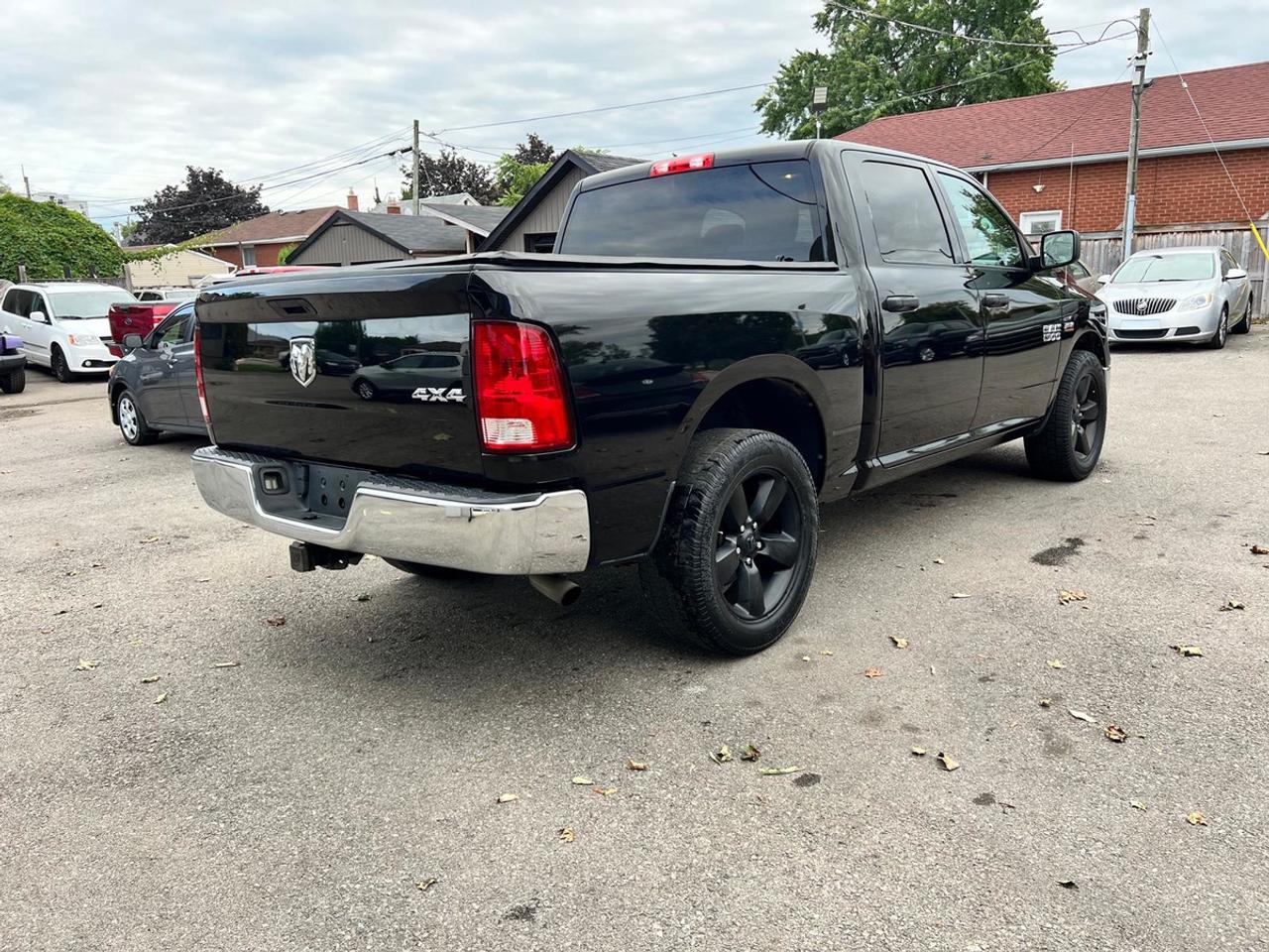 2017 RAM 1500 ST Crew Cab Photo