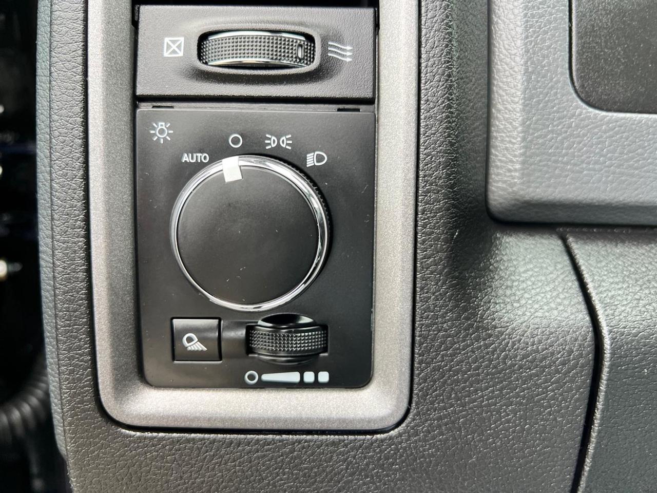 2017 RAM 1500 ST Crew Cab Photo