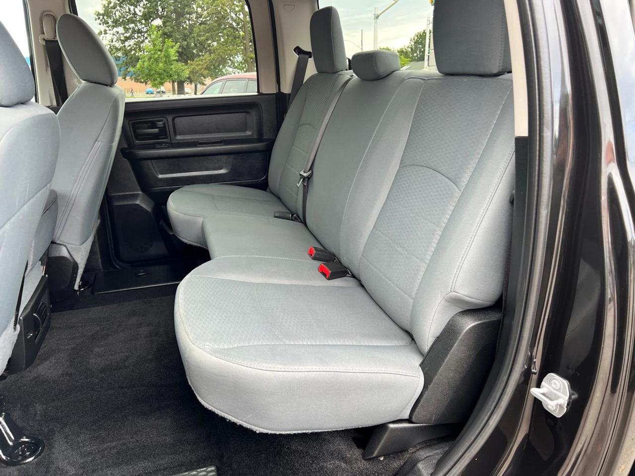 2017 RAM 1500 ST Crew Cab Photo