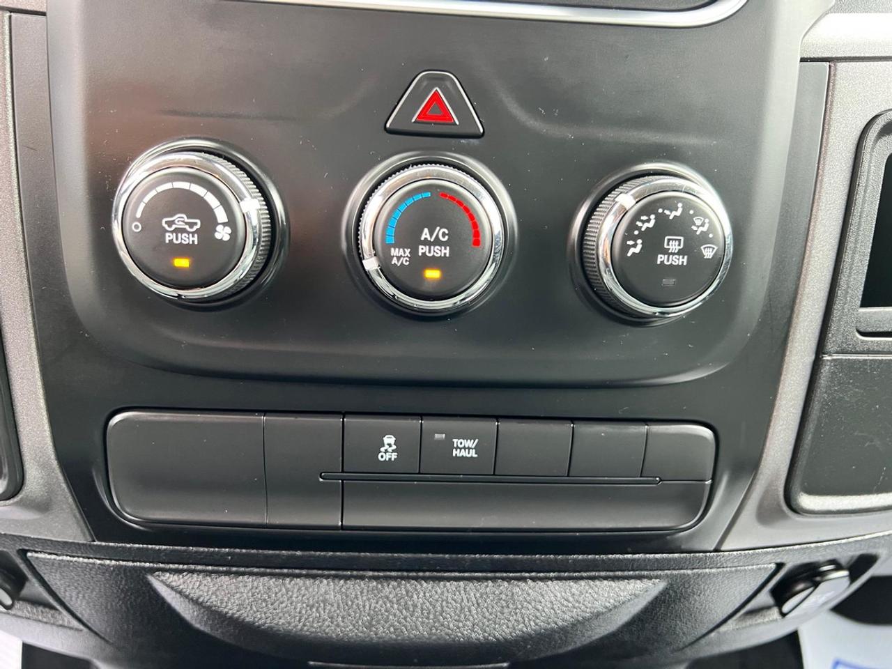 2017 RAM 1500 ST Crew Cab Photo