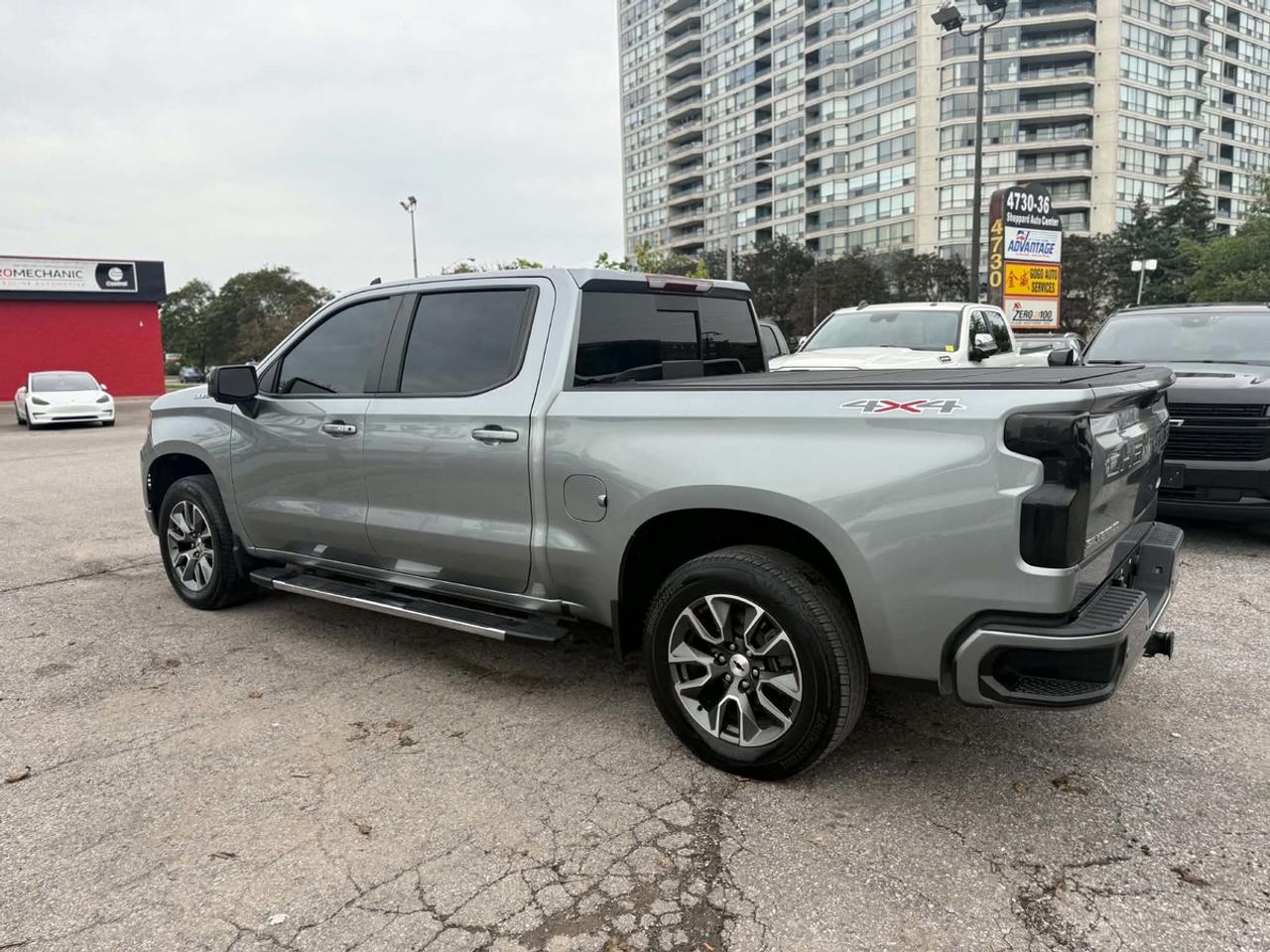 2024 Chevrolet Silverado 1500 RST Photo3