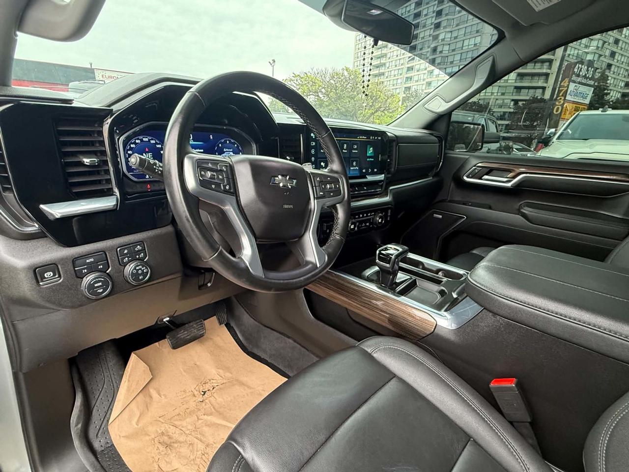 2024 Chevrolet Silverado 1500 RST Photo