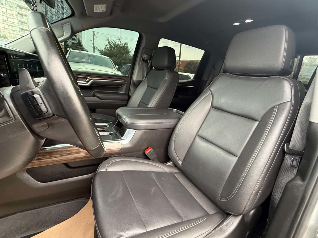 2024 Chevrolet Silverado 1500 RST Photo