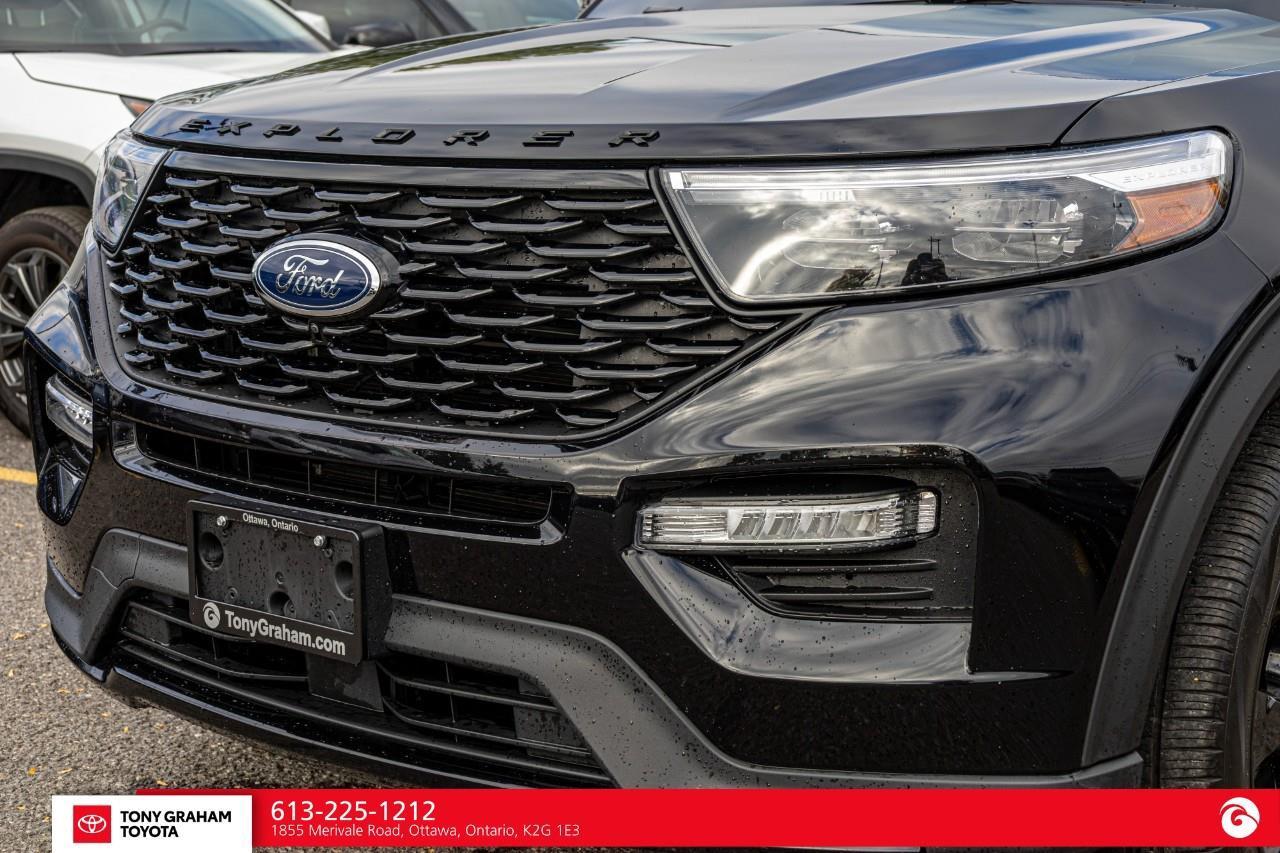 2024 Ford Explorer ST-Line Photo
