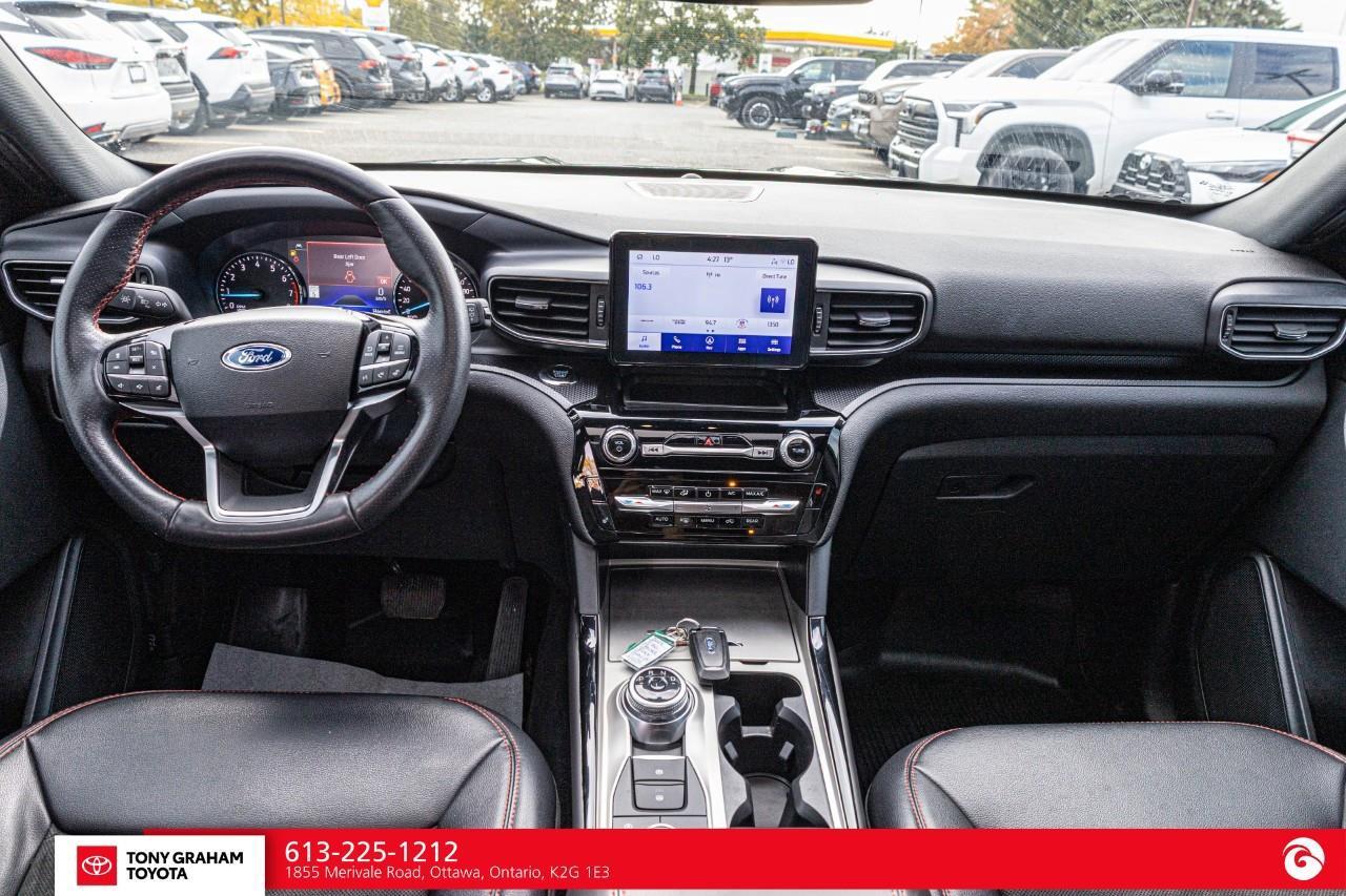 2024 Ford Explorer ST-Line Photo