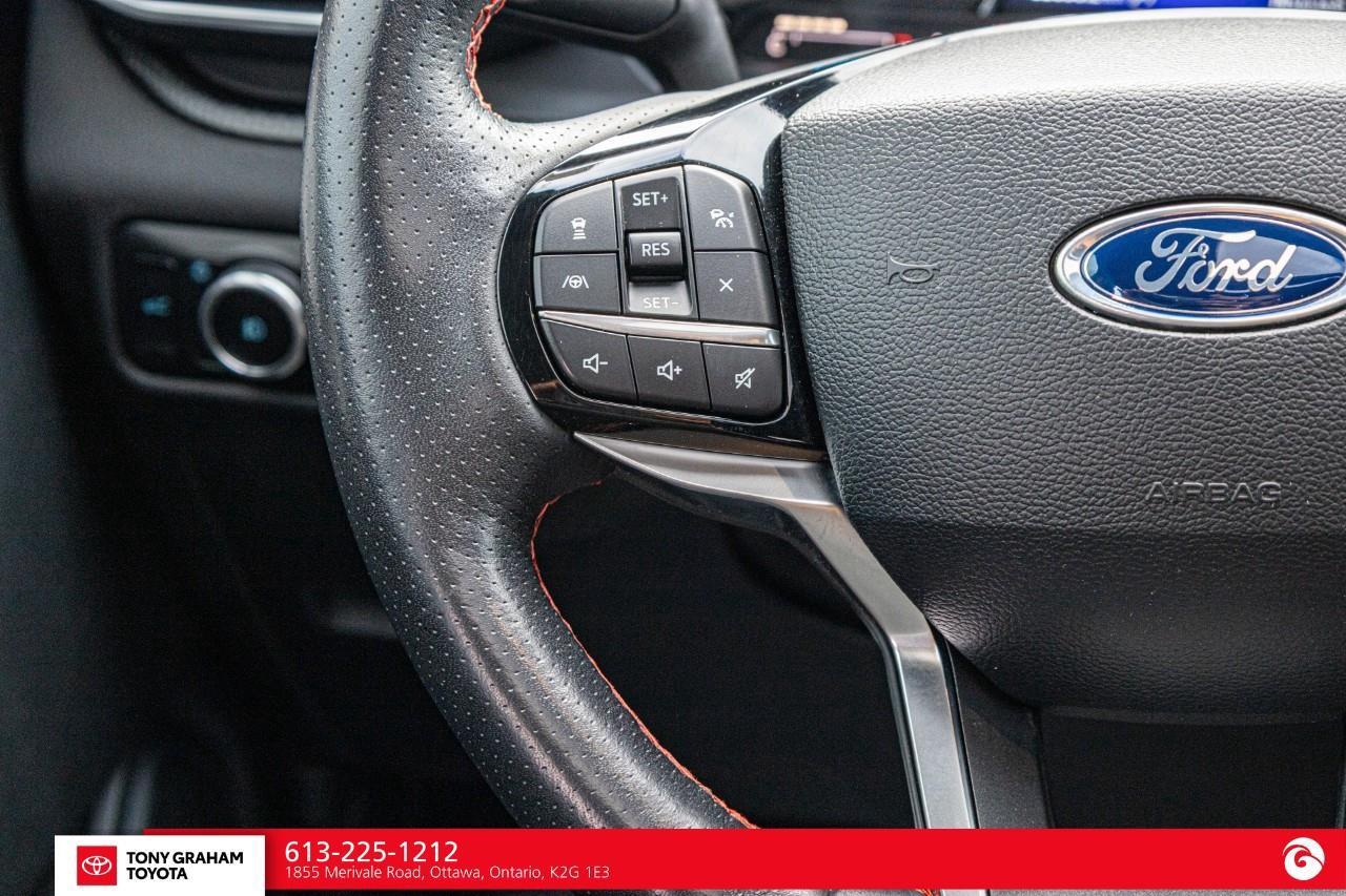 2024 Ford Explorer ST-Line Photo