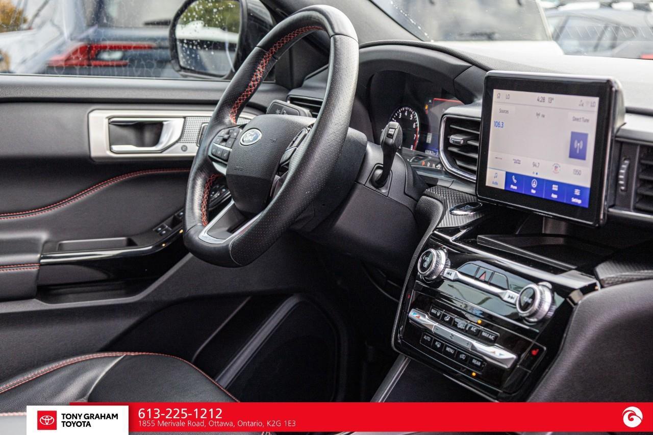 2024 Ford Explorer ST-Line Photo