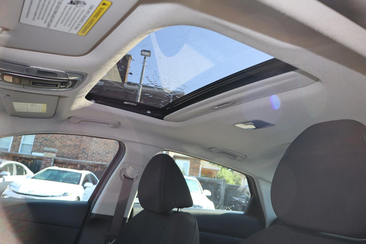 2025 Hyundai Elantra Preferred Photo