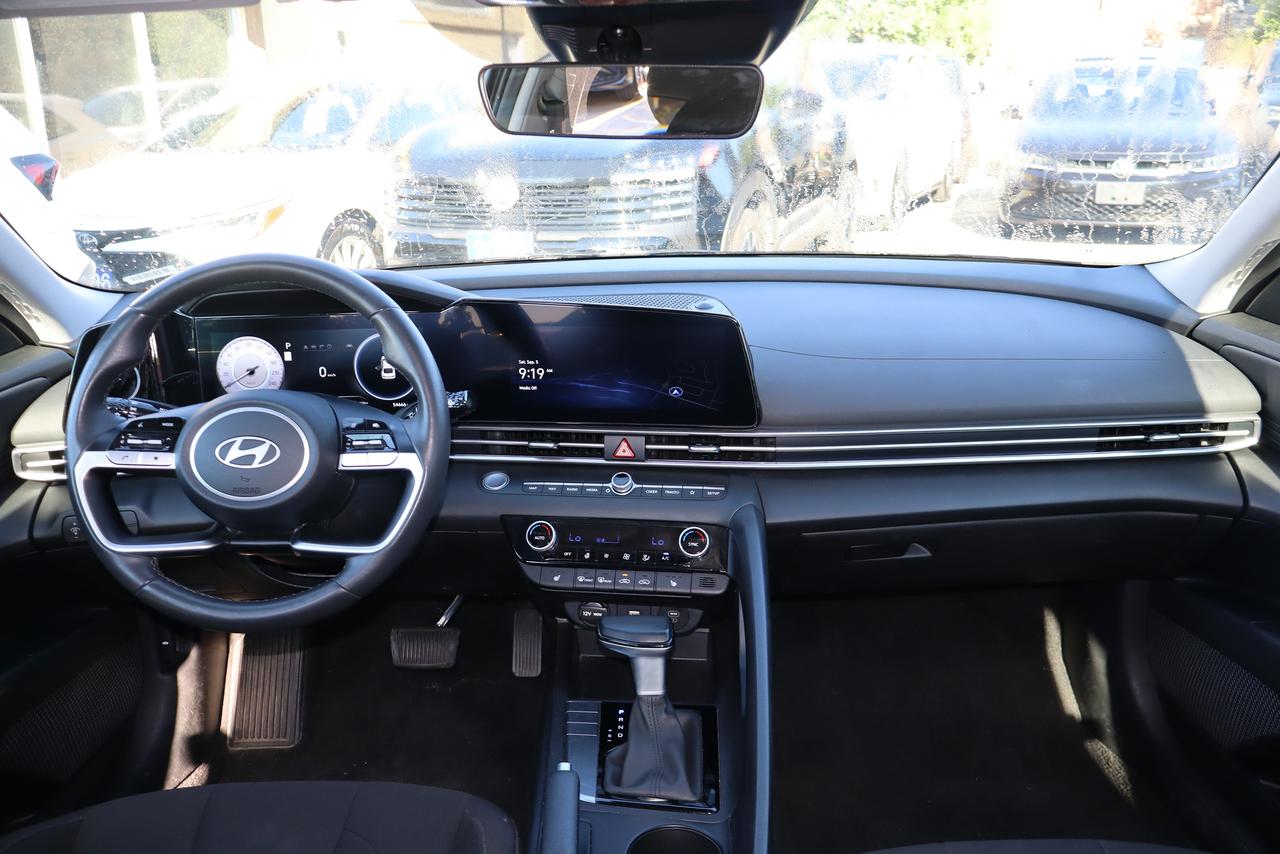 2025 Hyundai Elantra Preferred Photo