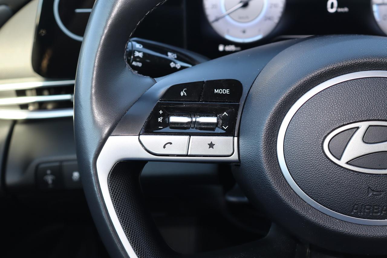2025 Hyundai Elantra Preferred Photo