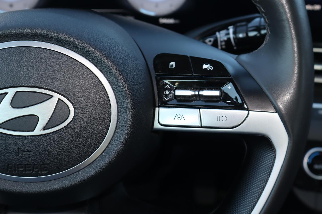 2025 Hyundai Elantra Preferred Photo