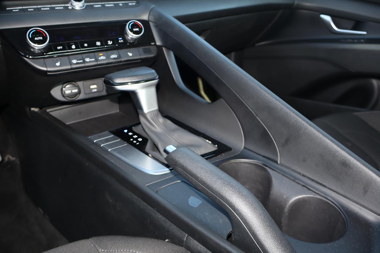 2025 Hyundai Elantra Preferred Photo