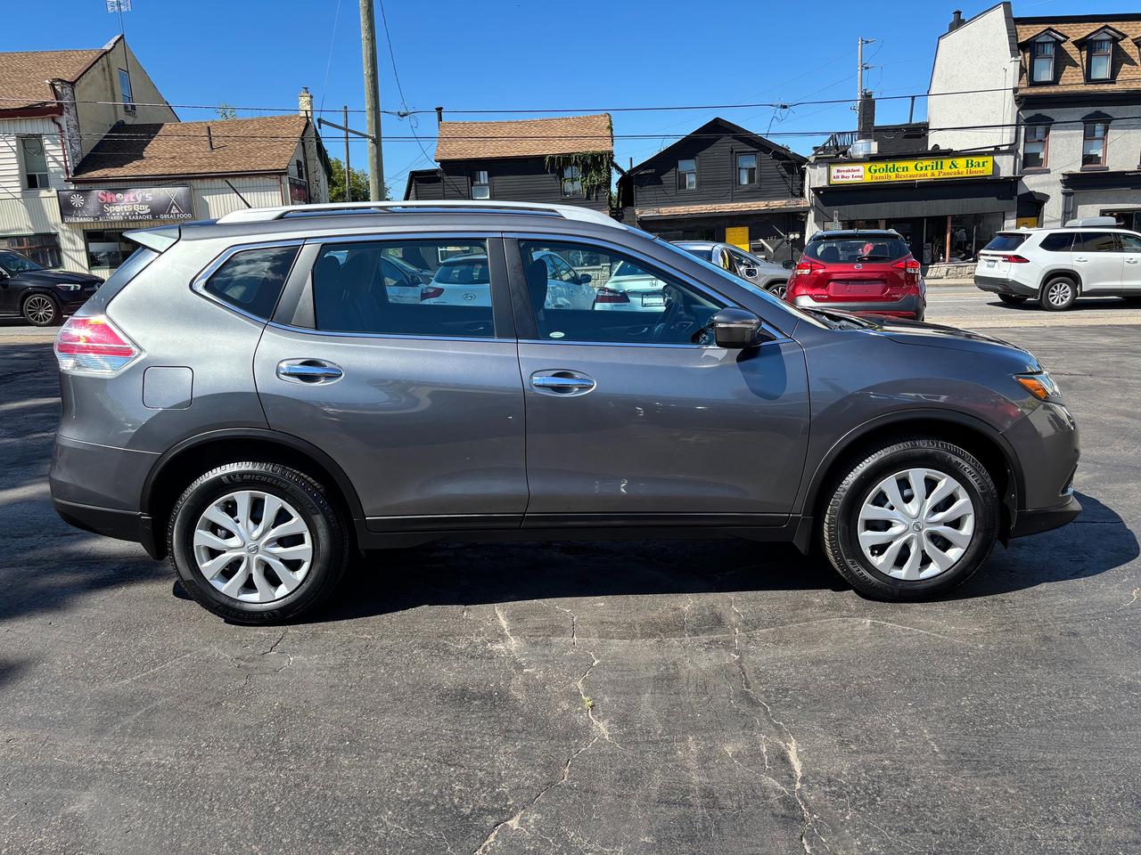 2014 Nissan Rogue S Photo