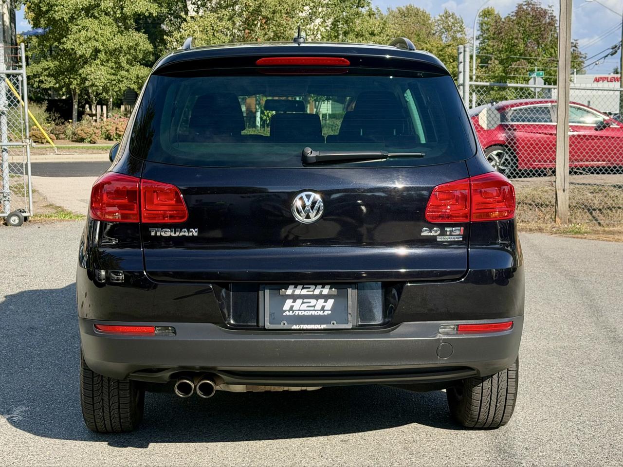 2014 Volkswagen Tiguan FINANCING AVAILABLE Photo5