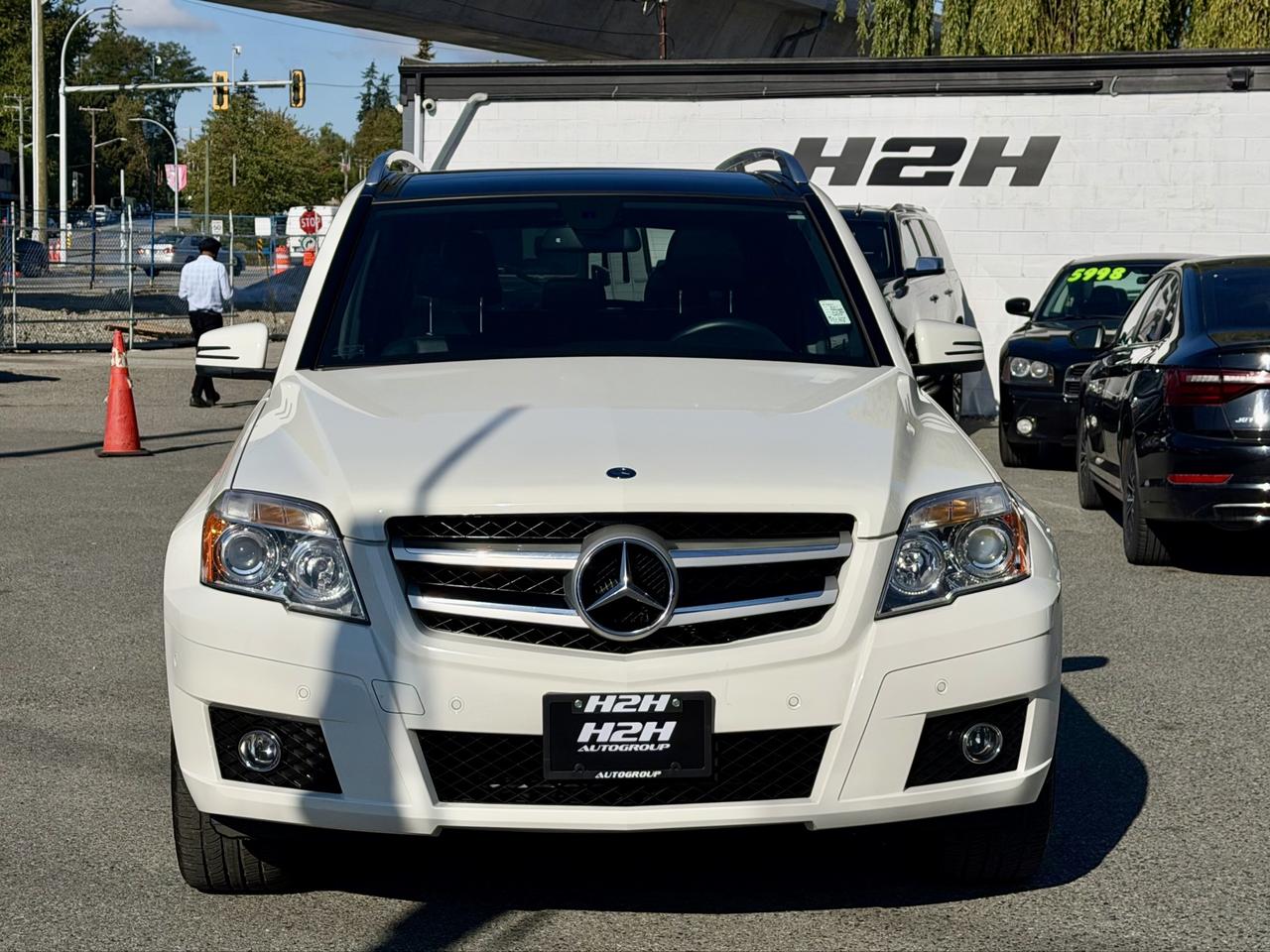 2011 Mercedes-Benz GLK-Class FINANCING AVAILABLE Photo2
