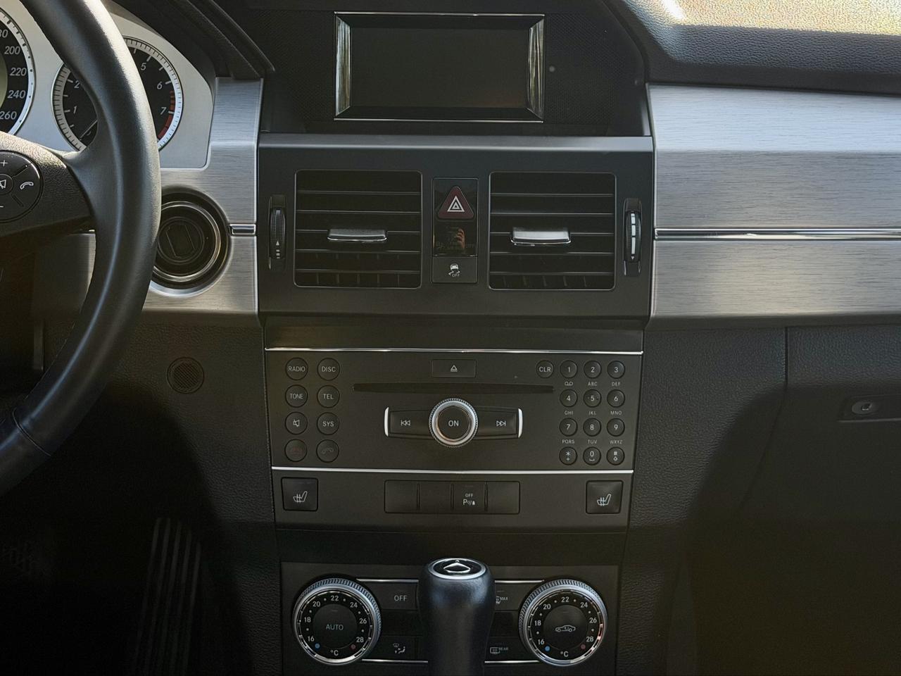 2011 Mercedes-Benz GLK-Class FINANCING AVAILABLE Photo13