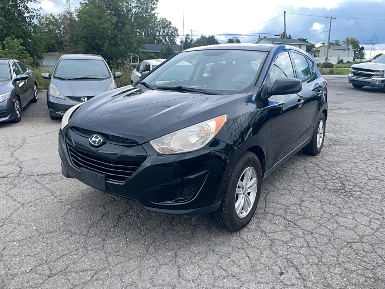 2011 Hyundai Tucson GL Photo2