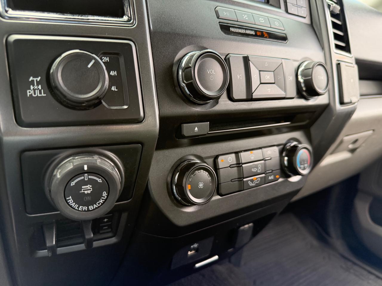 2018 Ford F-150 XLT Bluetooth! Photo